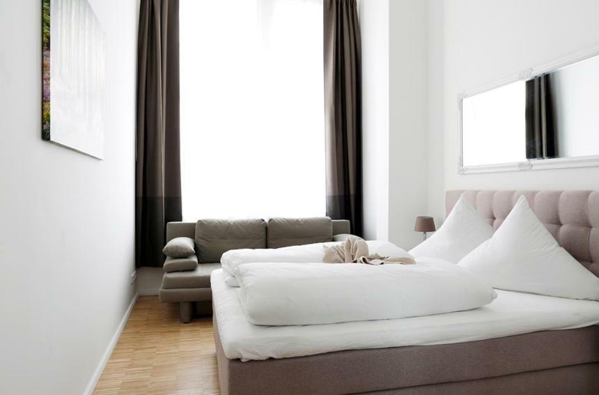 Sc 04 By Rockchair L Superhost Status L 4 Bedrooms Boxspringbeds 2 Bathrooms Balcony Elevator - Cozy Family & Business Flair Welcomes You! Appartement *