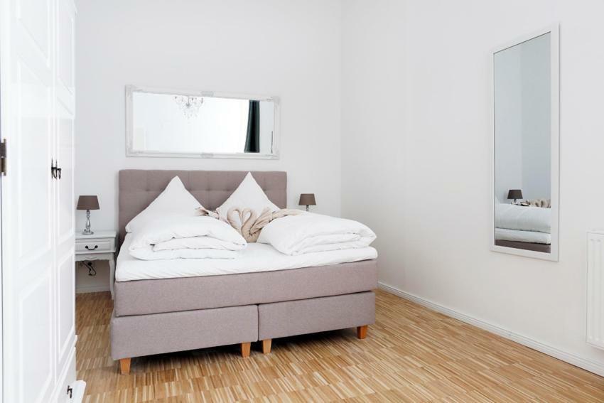 Appartement Sc 04 By Rockchair L Superhost Status L 4 Bedrooms Boxspringbeds 2 Bathrooms Balcony Elevator - Cozy Family & Business Flair Welcomes You! Berlijn